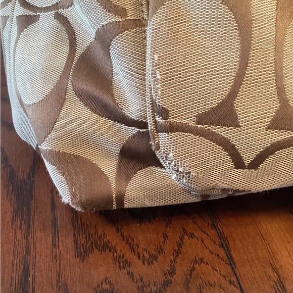 Coach Bag - Picture 2 of 16